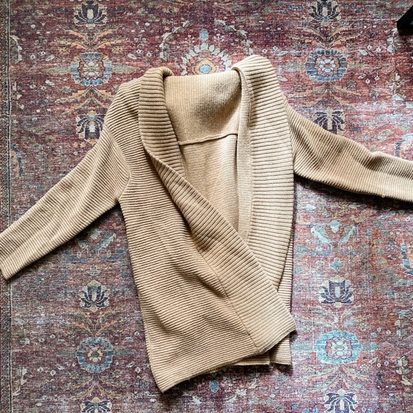 Aritzia Oversized Ribbed Knit Cardigan - Picture 7 of 9